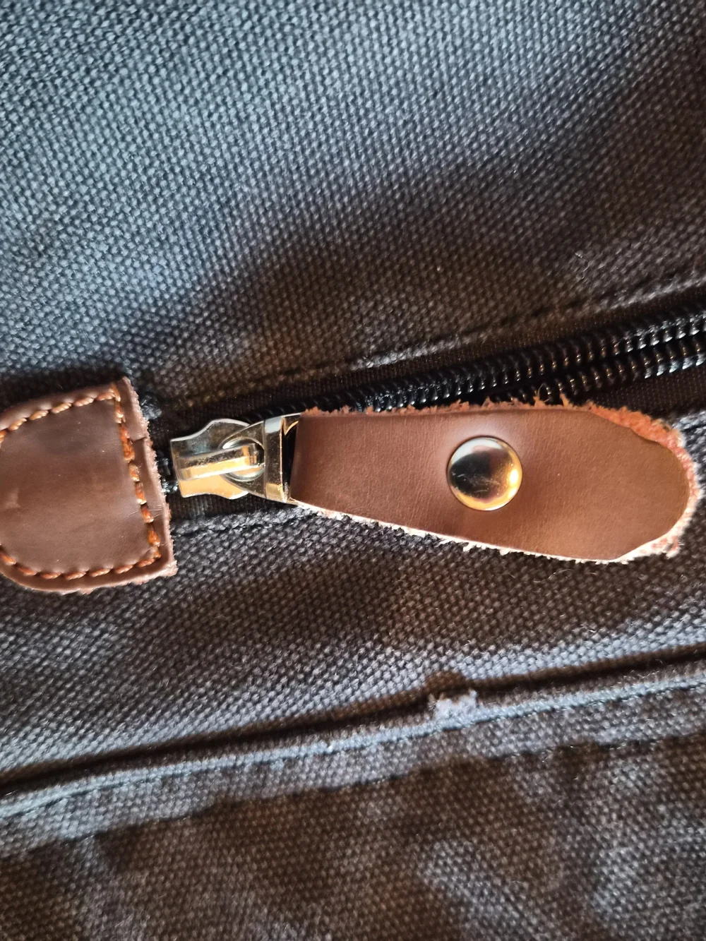Augur Strauss & Co. Canvas Messenger Crossbody Bag Brown/Black